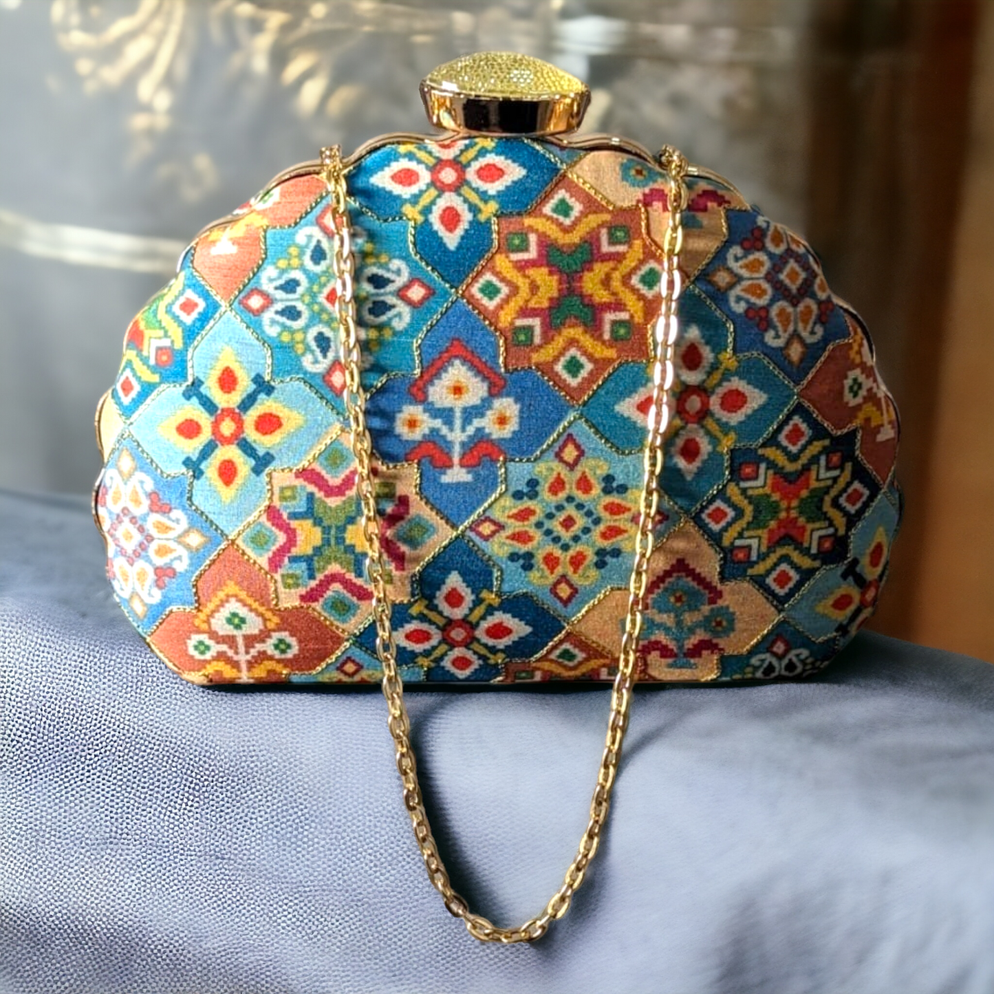 Shell clutch- Ocean blue
