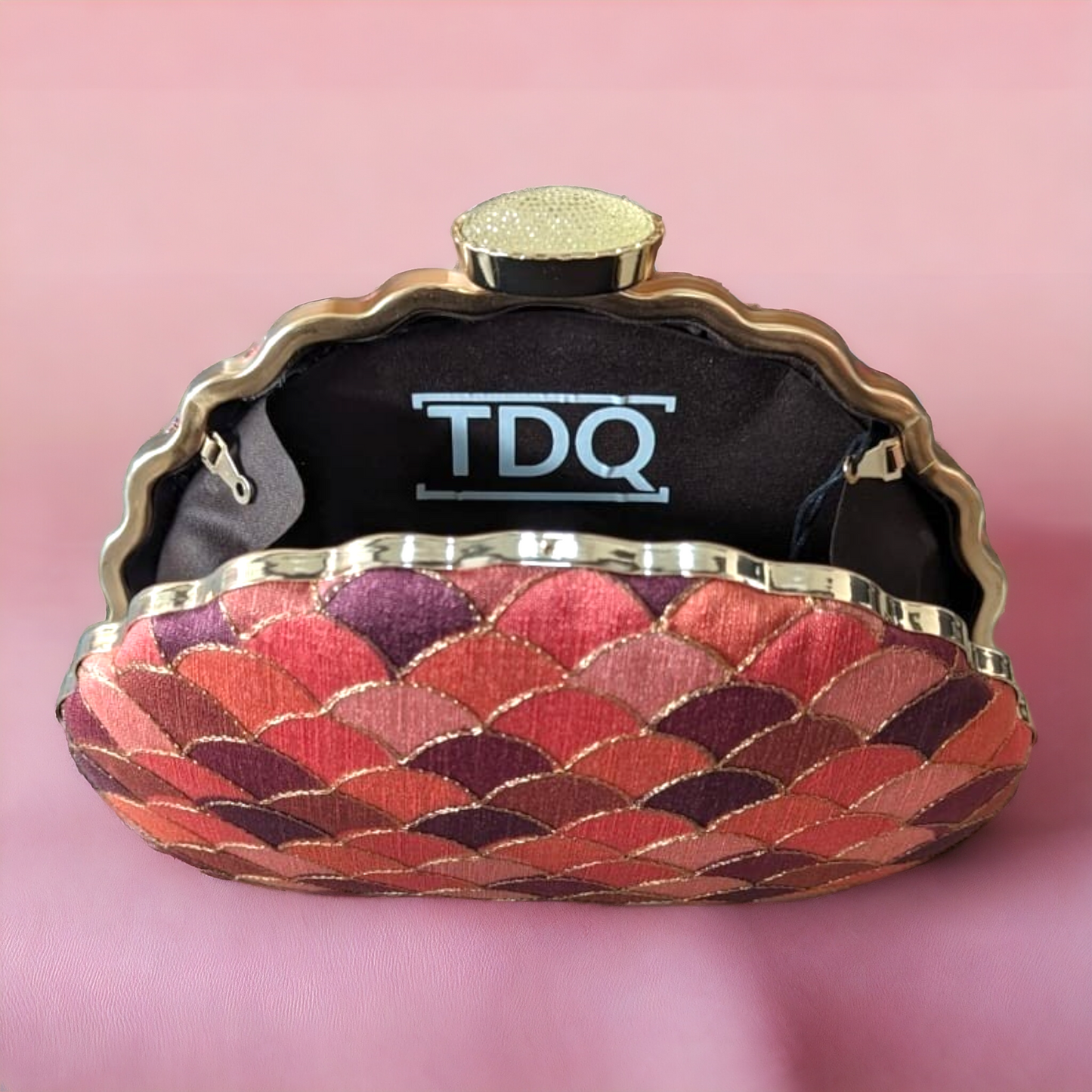 Shell clutch - Red blush