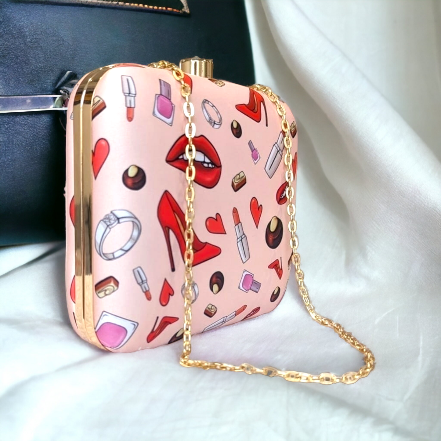 Clutch - Pop-up Print Vanity